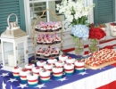Americana party buffet bar | 10 4th of July Decoration Ideas - Tinyme Blog