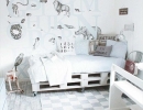 Strikingly gorgeous animal alphabet wallpaper | 10 Animal inspired Kids Bedrooms - Tinyme Blog
