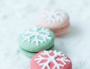 Captivating snowflake macaroons | 10 Christmas Cookies - Tinyme Blog