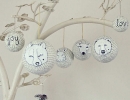 Handmade paper Christmas balls | 10 Cute Christmas Ornaments - Tinyme Blog