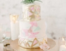 Gorgeous gold cake | 10 Delightfully Delicious Cakes - Tinyme Blog