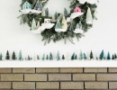 Creative bottlebrush wreath | 10 DIY Christmas Wreaths - Tinyme Blog