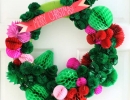 Spread some holiday cheer with DIY honeycomb wreath | 10 DIY Christmas Wreaths - Tinyme Blog