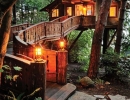 Log-cabin style treehouse | 10 Fun Tree Houses - Tinyme Blog
