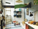 A fun floating bed | 10 Lovely Little Boys Rooms Part 4 - Tinyme Blog