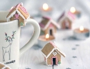Super cute holiday mini gingerbread houses | 10 Magical Gingerbread Houses - Tinyme Blog