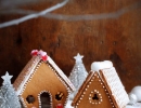 Mini gingerbread houses | 10 Magical Gingerbread Houses - Tinyme Blog