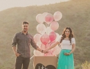Sweetest gender reveal announcement | 10 Pregnancy Announcement Photo Ideas - Tinyme Blog