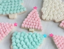 Christmas tree cookie perfect to treat a crowd | 10 Scrumptious Christmas Cookies - Tinyme Blog