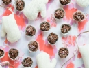 Satisfy your chocolate and peanet butter cravings with these chocolate peanut butter crispy candies! | 10 Scrumptious Christmas Cookies - Tinyme Blog