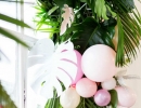 Pastel tropical wreath with balloons | 10 Tropical Party Ideas - Tinyme Blog