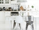 Crisp and Chic kitchen | - Tinyme Blog