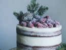 Absolutely divine soft gingerbread cake | 10 Wintery Christmas Cakes - Tinyme Blog