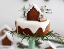 Lovely gingerbread cake | 10 Wintery Christmas Cakes - Tinyme Blog