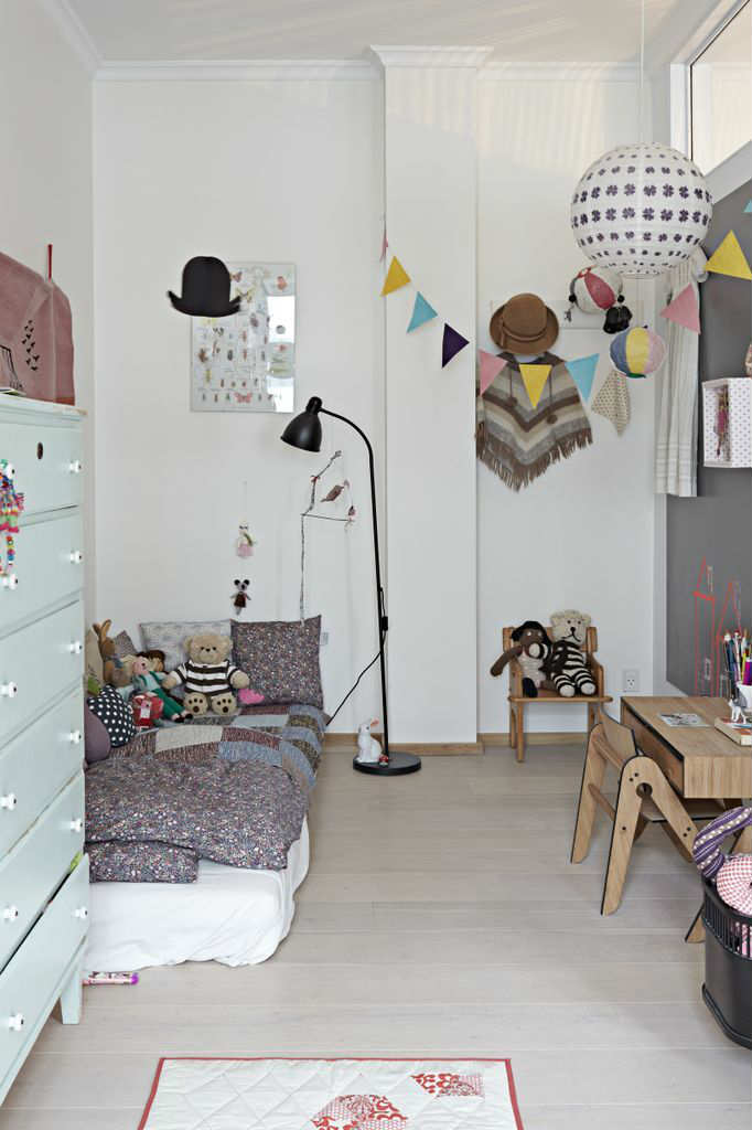 Dream catchers scandinavian room | 10 Ecclectic Kids Rooms - Tinyme Blog