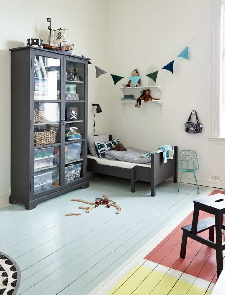 Utterly timeless for the young man | 10 Lovely Little Boys Rooms Part 3 - Tinyme Blog