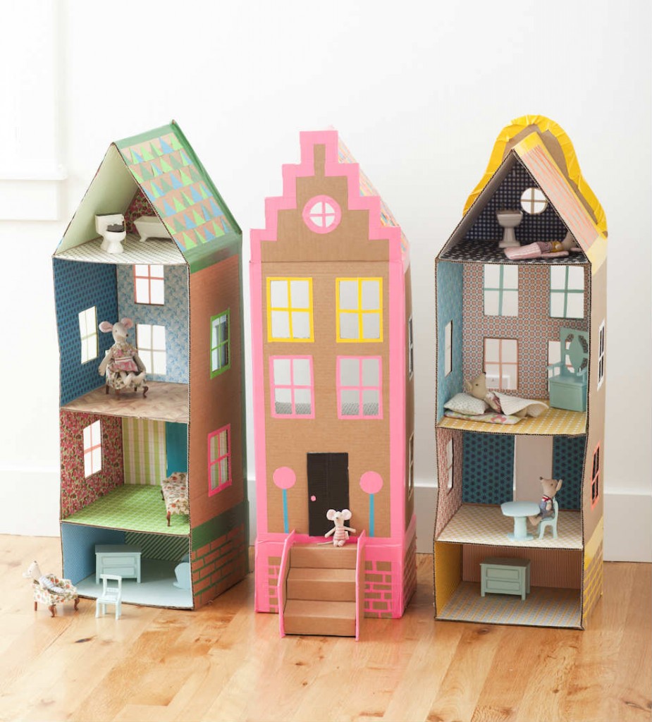 10 Dreamy Doll Houses