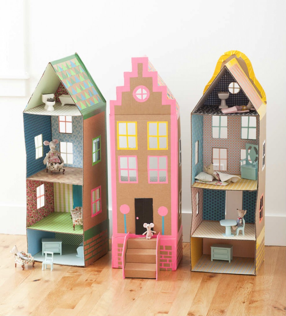 10 Dreamy Doll Houses
